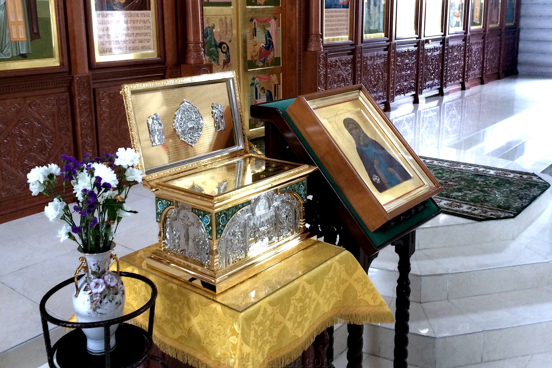 Ковчеги для святых мощей